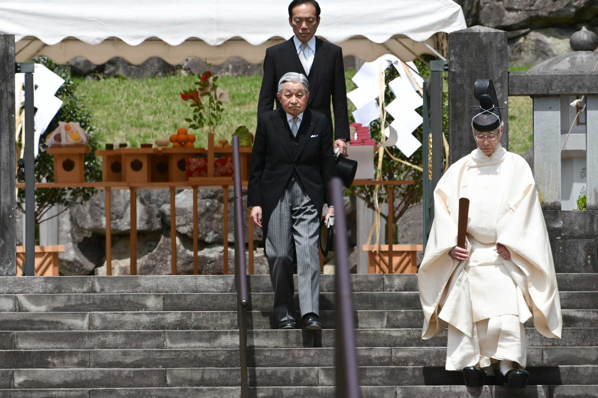 Nhật hoàng Akihito sẽ làm gì sau khi thoái vị? - Ảnh 4.