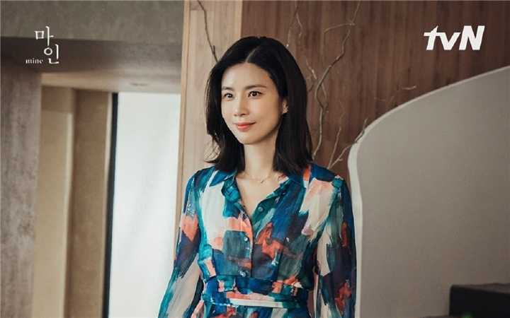 Lee Bo Young - Hoa hậu Hàn Quốc từng khiến chồng bỏ cả sự nghiệp mới chịu hẹn hò - 2