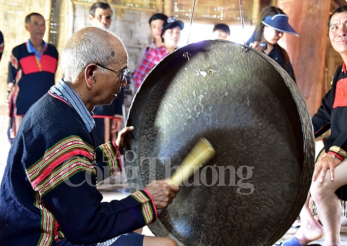 cong chieng va le hoi dan gian tay nguyen