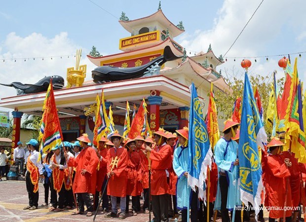 Tim hieu net dep van hoa ngu dan Ca Mau qua le hoi Nghinh Ong hinh anh 1