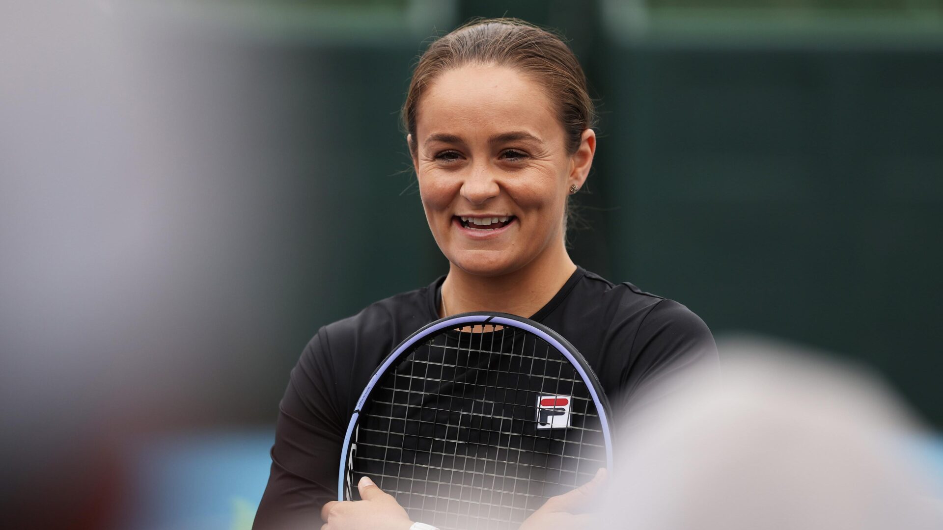 Ashleigh Barty kết thúc sự nghiệp quần vợt ở tuổi 25