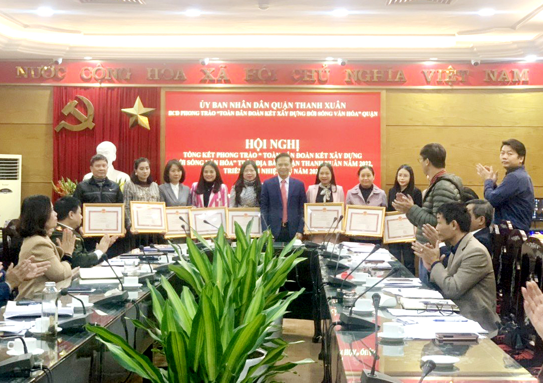 Quận Thanh Xuân: 72.491 gia đình đạt danh hiệu &quot;Gia đình văn hóa&quot;  - Ảnh 1.
