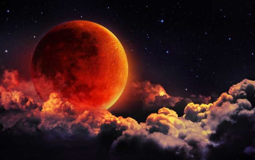 Hình ảnh trăng máu đẹp và mây