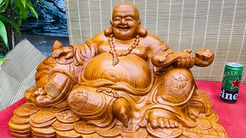 Tượng Phật Di Lặc tại bàn thờ Ông Địa, Thần Tài