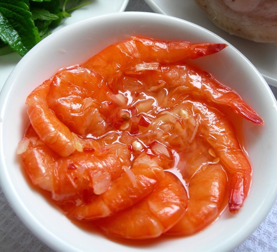Tôm chua mà móncực kỳ thích hợp để chống ngán trong mâm cơm ngày tết của người miền Trung.
