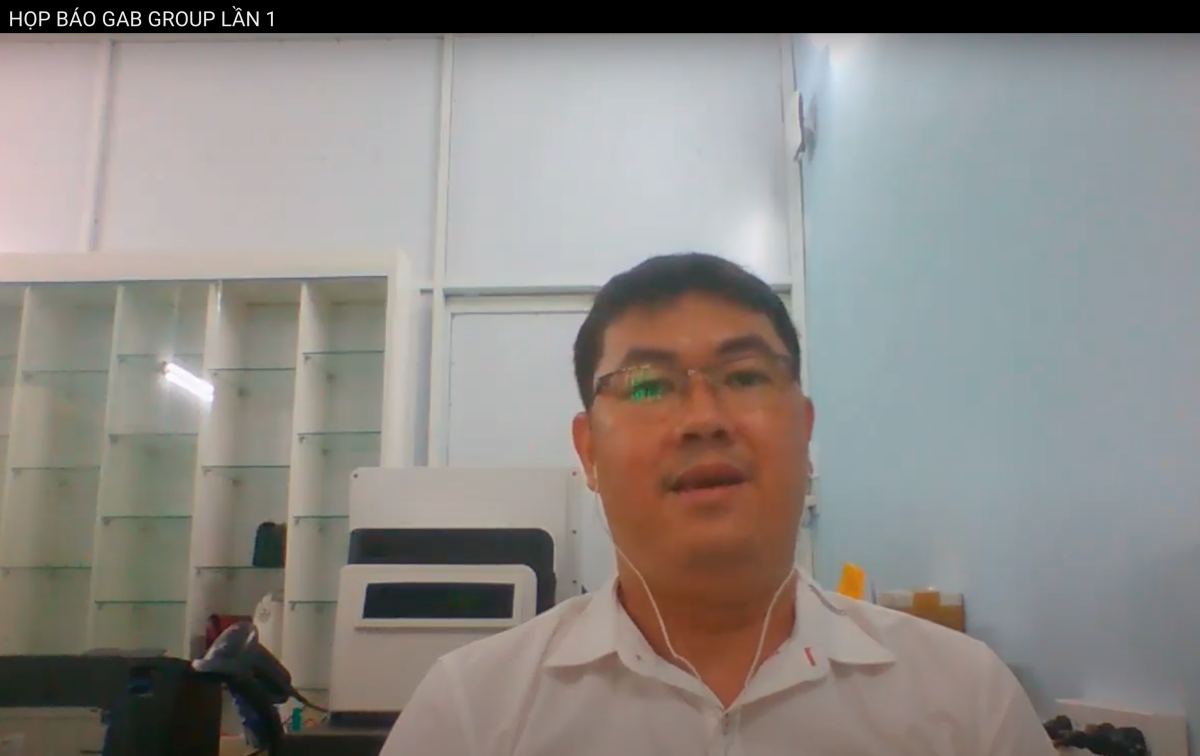 Ông Nguyễn Vũ Quốc Anh trong buổi livestream trên YouTube hôm nay (15/6). Ảnh chụp màn hình.