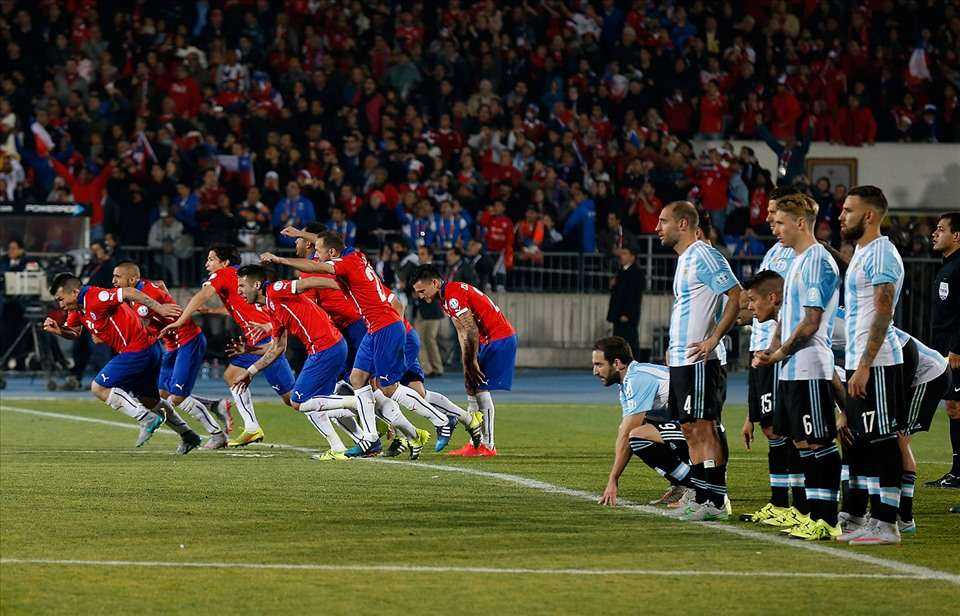 Argentina thất bại cay đắng sau loạt luân lưu. Ảnh: Copa America