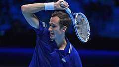 Daniil Medvedev vào bán kết ATP Finals 2021
