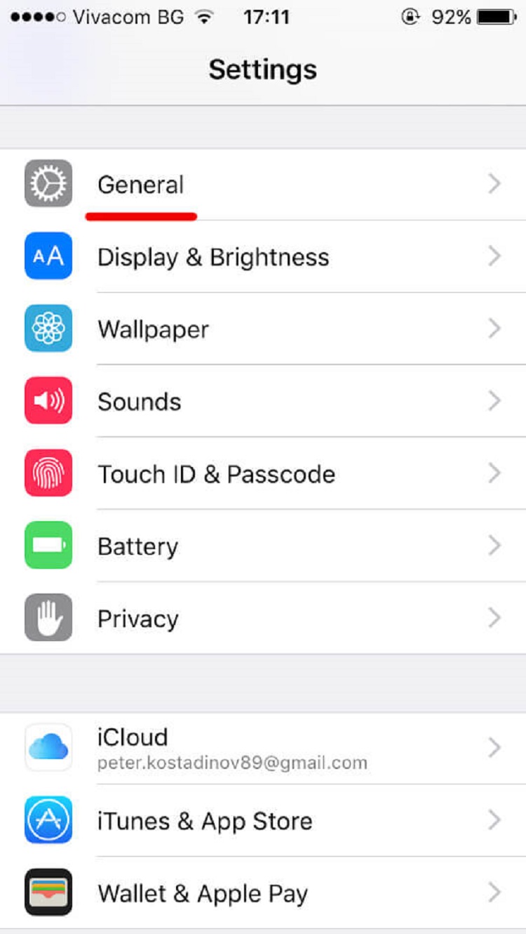 Các bước để bật/tắt tính năng tự cập nhật ứng dụng trên iPhone
