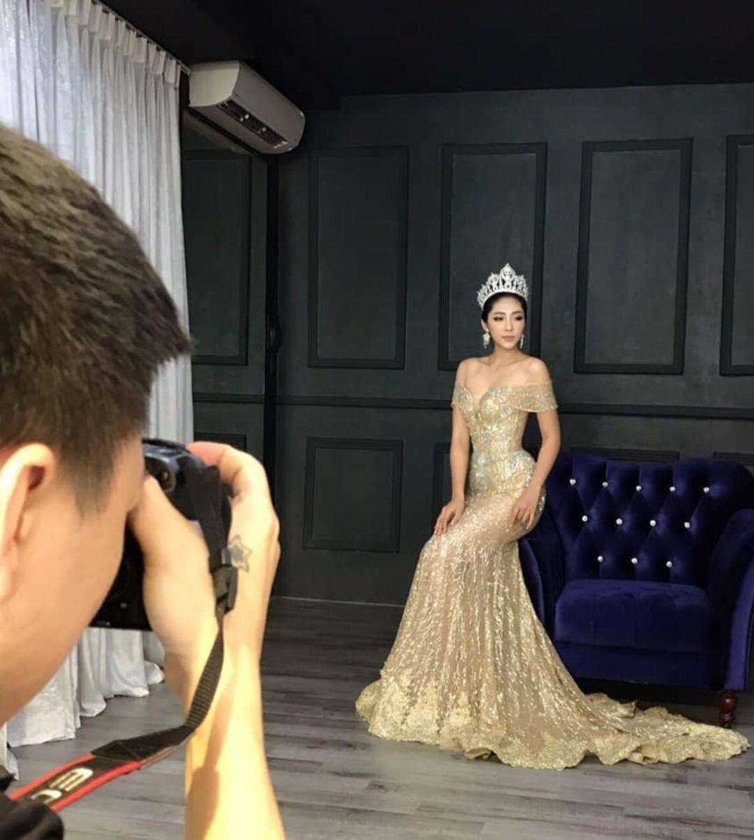 Hoa hậu vừa ly hôn Đặng Thu Thảo đẹp rạng rỡ trong những bộ đầm dạ hội - ảnh 3