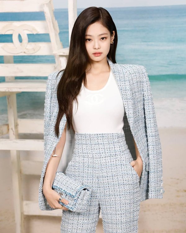 Jennie Black Pink