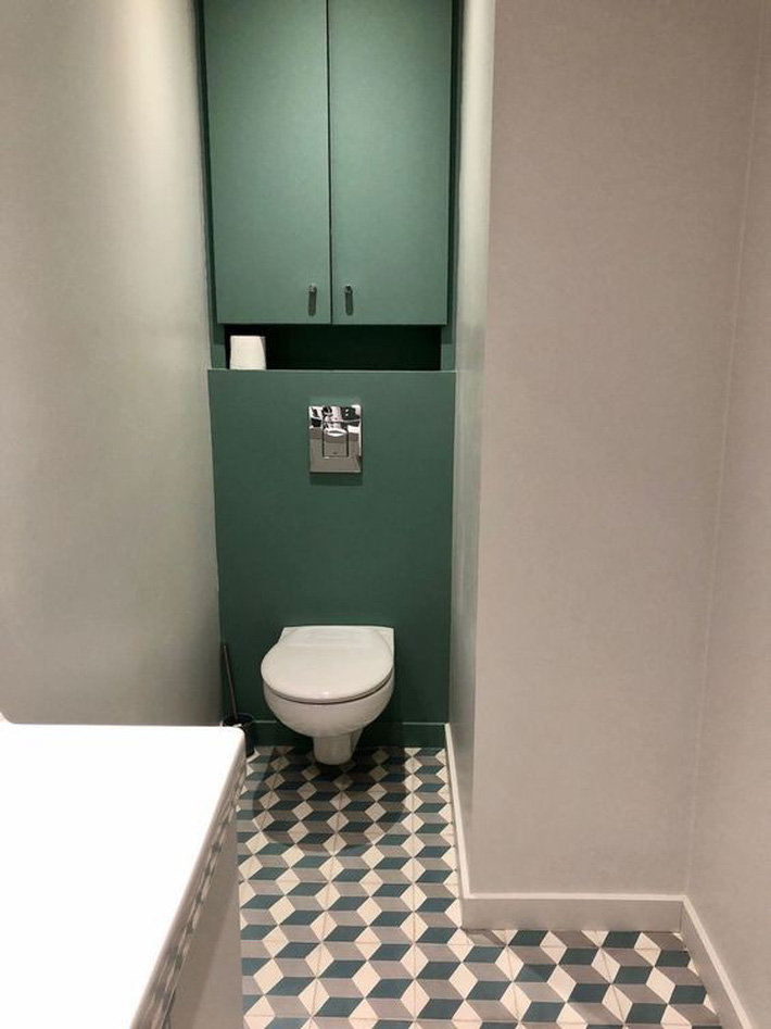phòng vệ sinh đơn giản