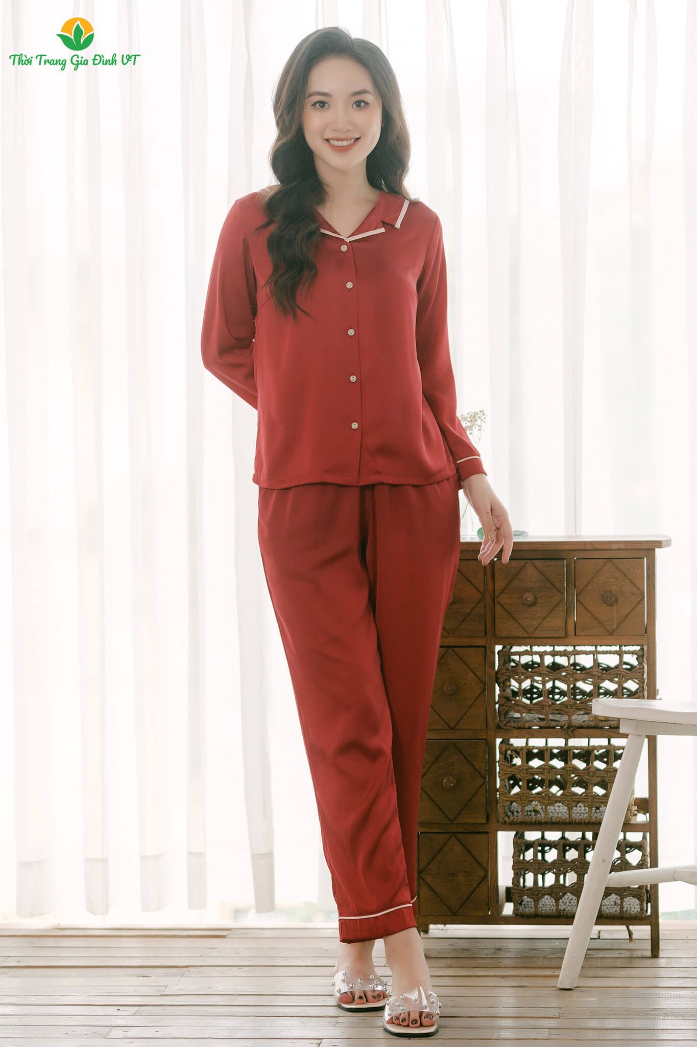 b50-2111-bo-pijama-nu-mac-o-nha-thu-dong-viet-thang-chat-lieu-lua-quan-dai-ao-dai-tay