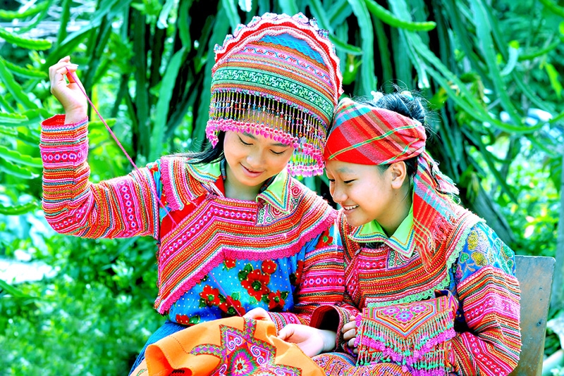 Giữ gìn và phát huy nét đẹp văn hóa truyền thống của đồng bào dân tộc Mông ở Tuyên Quang