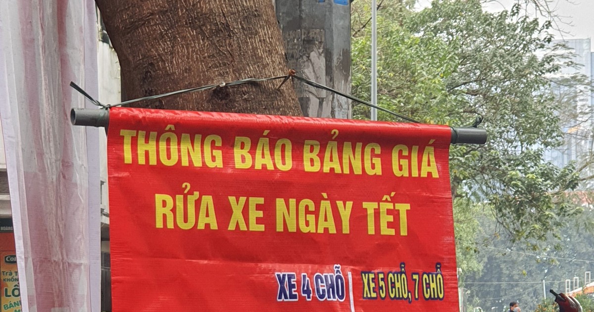 Hà Nội: Ngày giáp tết, giá rửa xe “leo thang” từng giờ