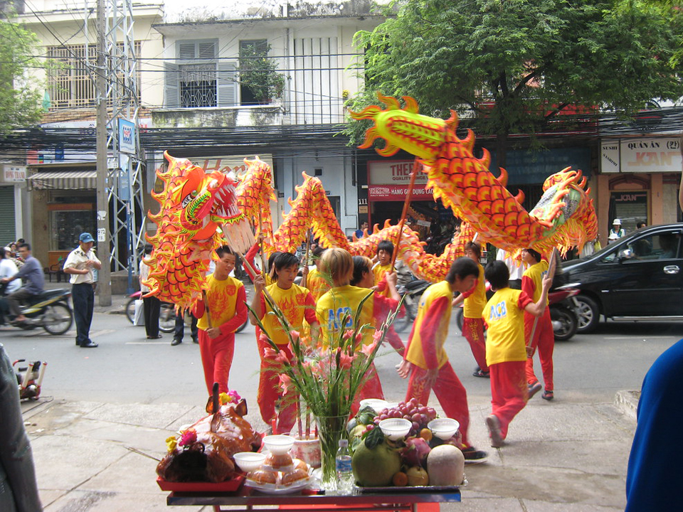 Văn khấn lễ khai trương giúp kinh doanh phát tài, phát lọc