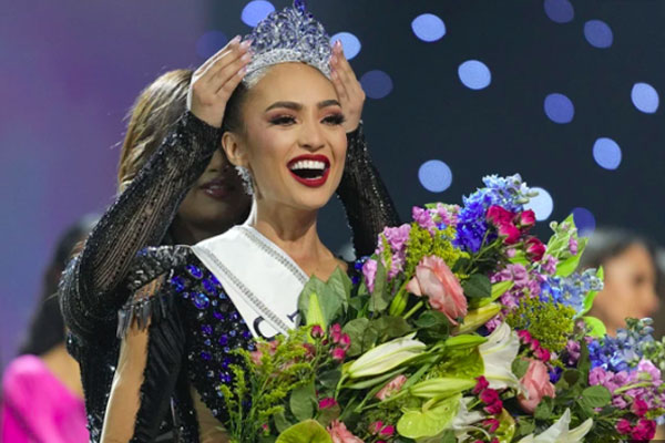 Tân Hoa hậu Hoàn vũ 2022 từng vướng tin đồn mua giải