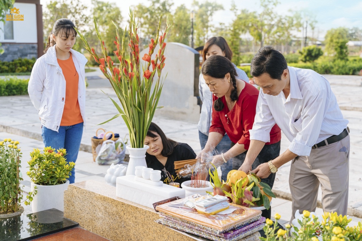 Văn khấn ngoài mộ ngày giỗ