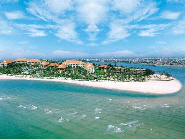 Top 4 bãi biển ở Quảng Bình đẹp mê hồn mà bạn nên ghé thăm 3