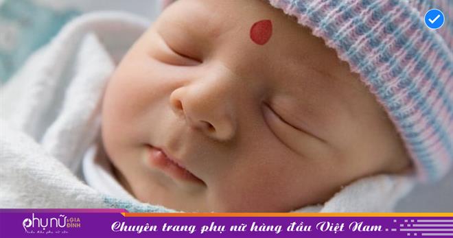 10 điều nên biết về phong tục đón trẻ sơ sinh về nhà