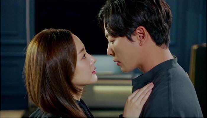 'Bí mật nàng fangirl' tập 11: Kim Jae Wook giận dỗi Park Min Young, ghen tuông vì ONE