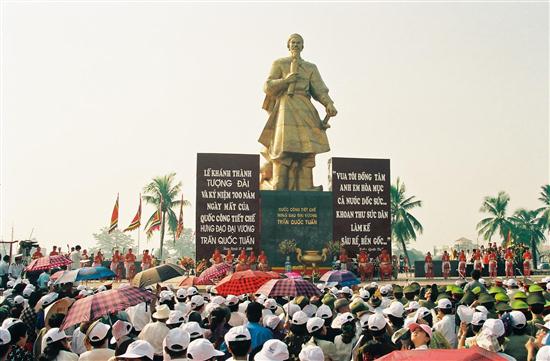 Bài văn khấn lễ Đức Thánh Trần | dothosondong.vn