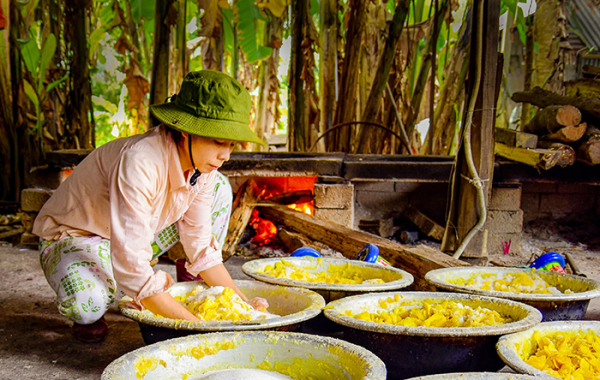 Bánh, mứt gọi Tết về -0