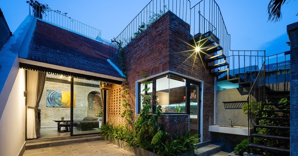 Ngôi nhà gạch 2 tầng của cặp vợ chồng già ở Đà Nẵng được tạp chí Mỹ xuýt xoa khen ngợi