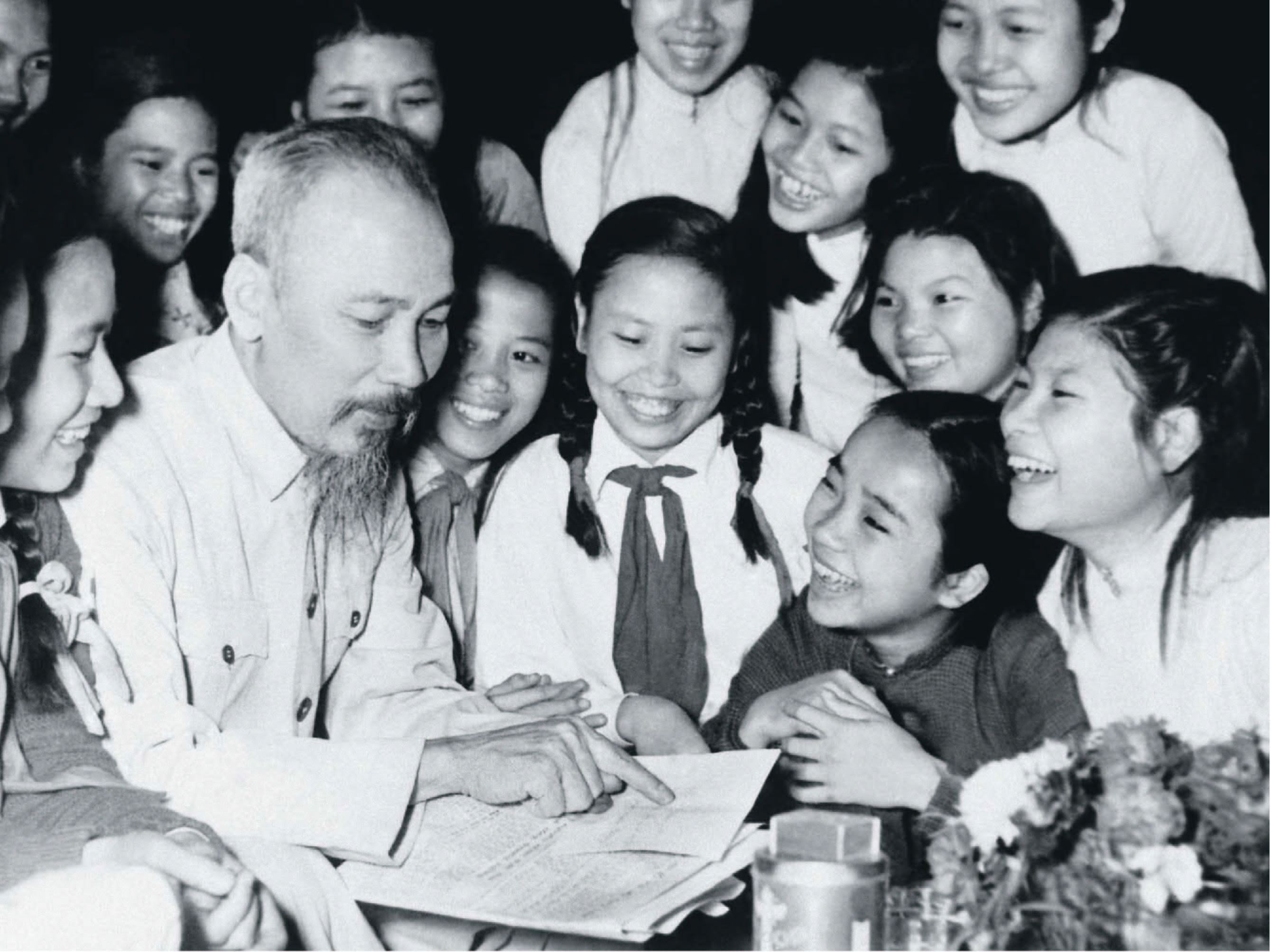 Tư tưởng Hồ Chí Minh về văn hóa, văn nghệ