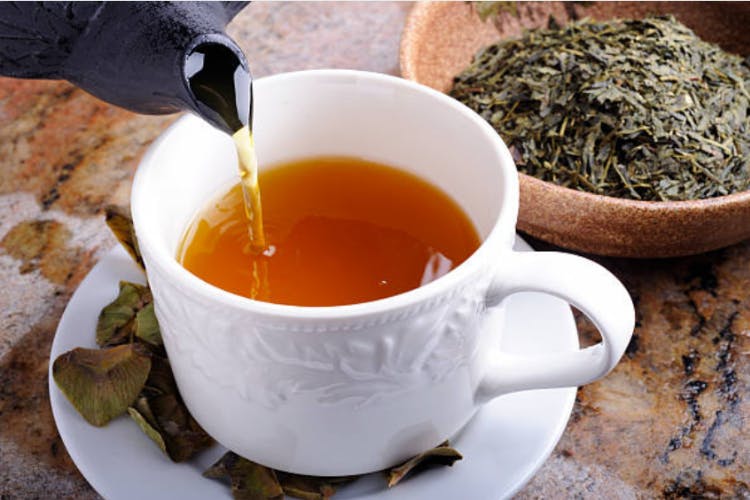 Uống trà tốt cho sức khỏe nhưng uống không đúng lúc có thể hạn chế khả năng hấp thu vitamin của cơ thể