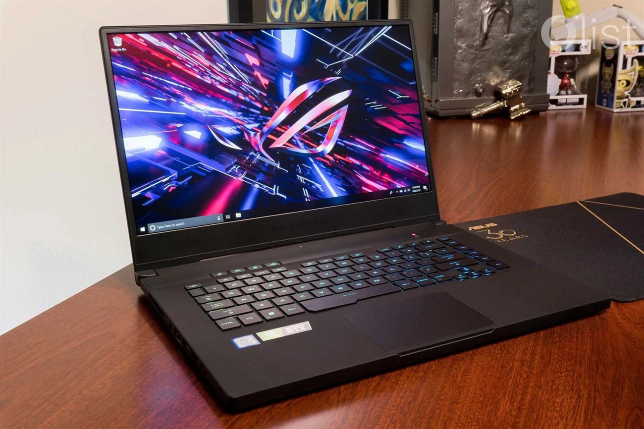 Rog Zephyrus được thiết kế với những góc cạnh tinh tế, nổi bật cấu trúc thiết kế mỏng nhưng mạnh mẽ