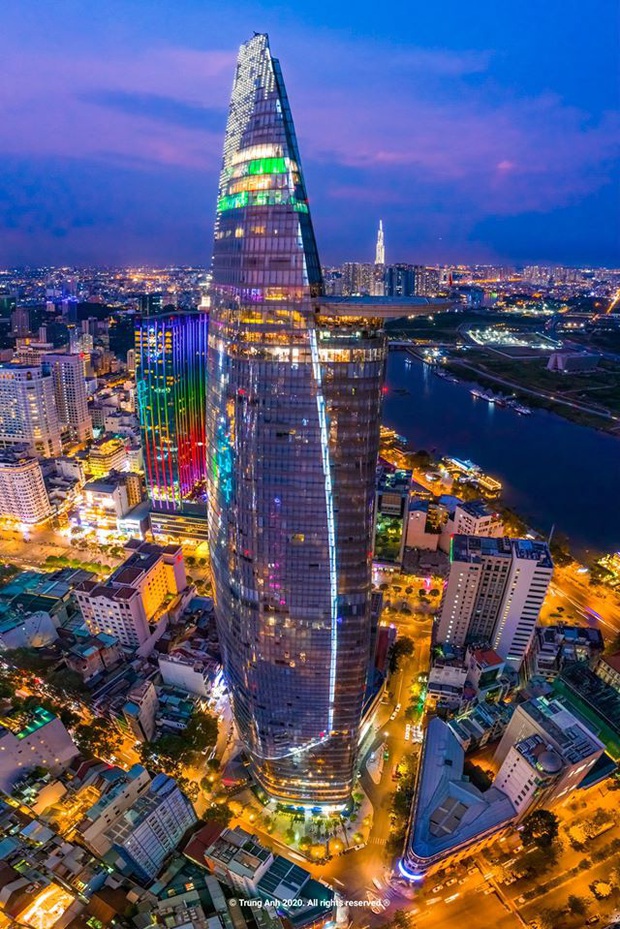 Khoảnh khắc 2 toà tháp cao nhất Sài Gòn vô tình lọt chung khung hình khiến dân mạng thảng thốt: Đẹp như cảnh trong phim Hollywood vậy! - Ảnh 2.