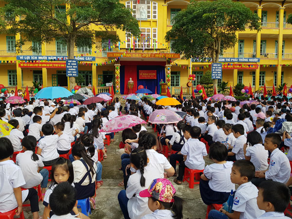 Trường Tiểu học và Trường THCS Vĩnh Lộc khai giảng năm học mới