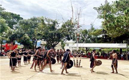 600 nghệ nhân tham gia Hội thi Cồng chiêng huyện Mang Yang