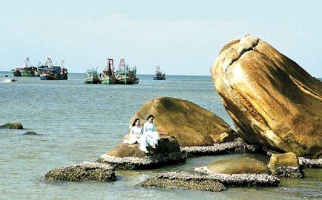 Những hòn đá khổng lồ kỳ dị của cà mau việt nam