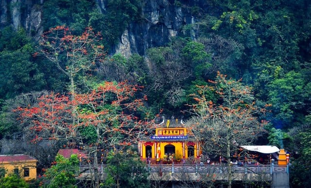 Kinh nghiệm tham quan, du lịch chùa Hương đầy đủ và chi tiết nhất