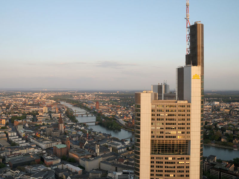 Commerzbank Tower, tòa tháp cao nhất nước Đức