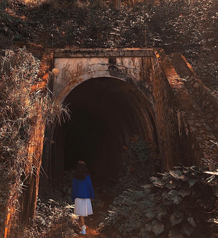 Vẻ đẹp ma mị của đường hầm Hỏa Xa ở Cầu Đất, Đà Lạt