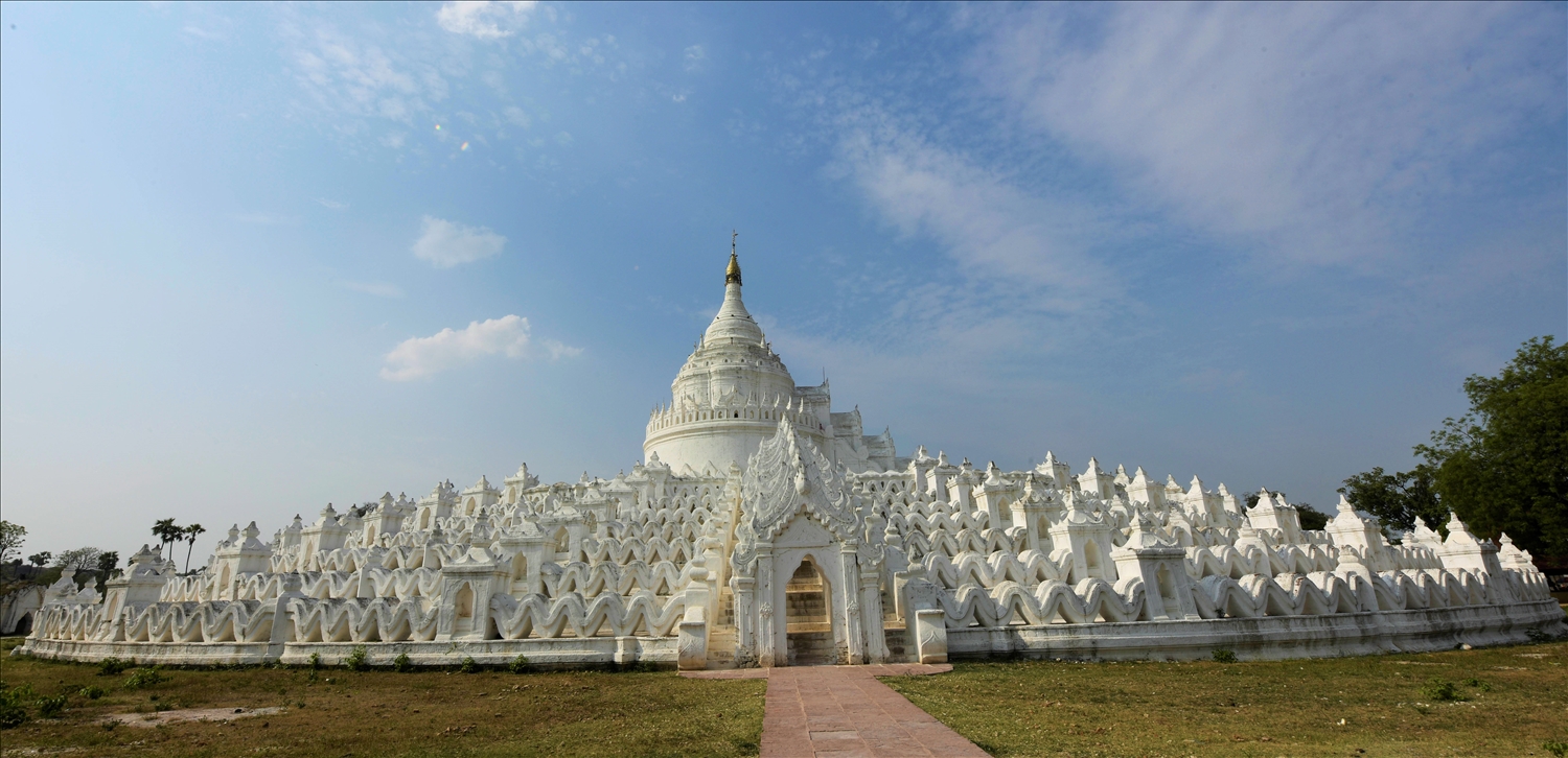 Chùa Trắng Hsinbyume ở cố đô Mandalay