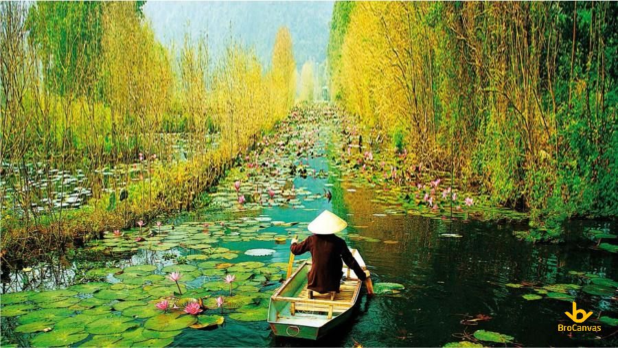 Hình ảnh bức tranh sơn dầu cô gái chèo thuyền trên sông