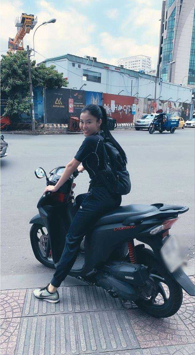 Chỉ 1 bức ảnh, "hoa hậu ăn chơi nhất Sài thành" lại gây xôn xao mạng xã hội - 3