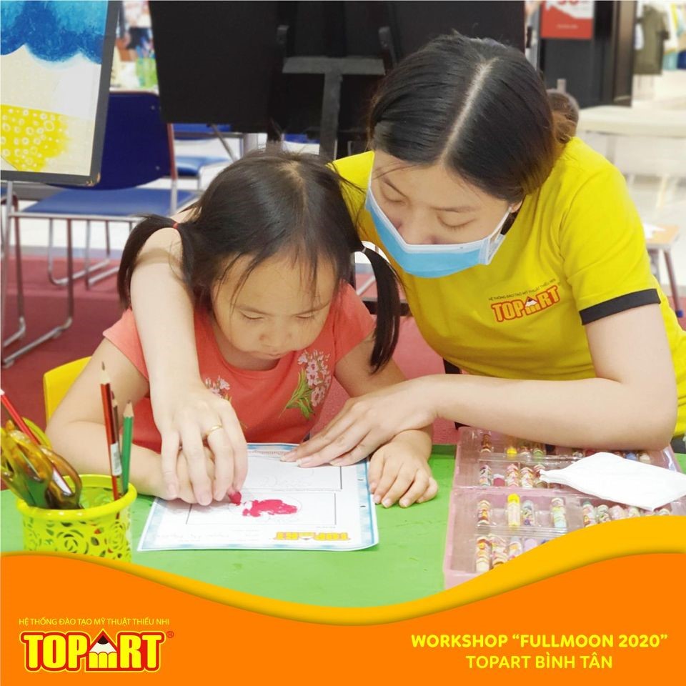 Lớp học trải nghiệm cho con khi gia nhập thành viên TopArt