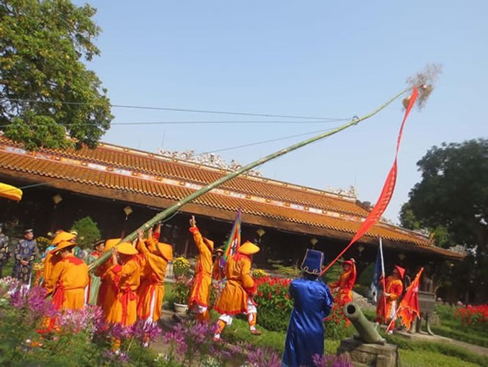 Văn khấn lễ hạ cây nêu ngày Tết Tân Sửu 2021 chuẩn nhất