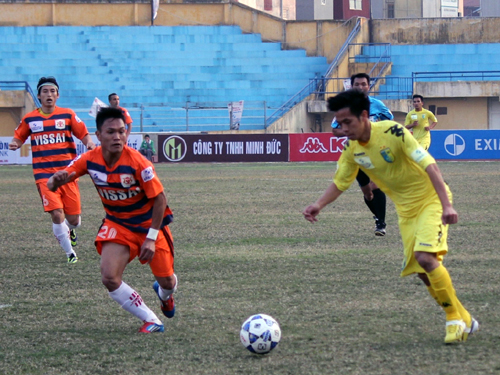 Tranh cãi suất xuống hạng V-League