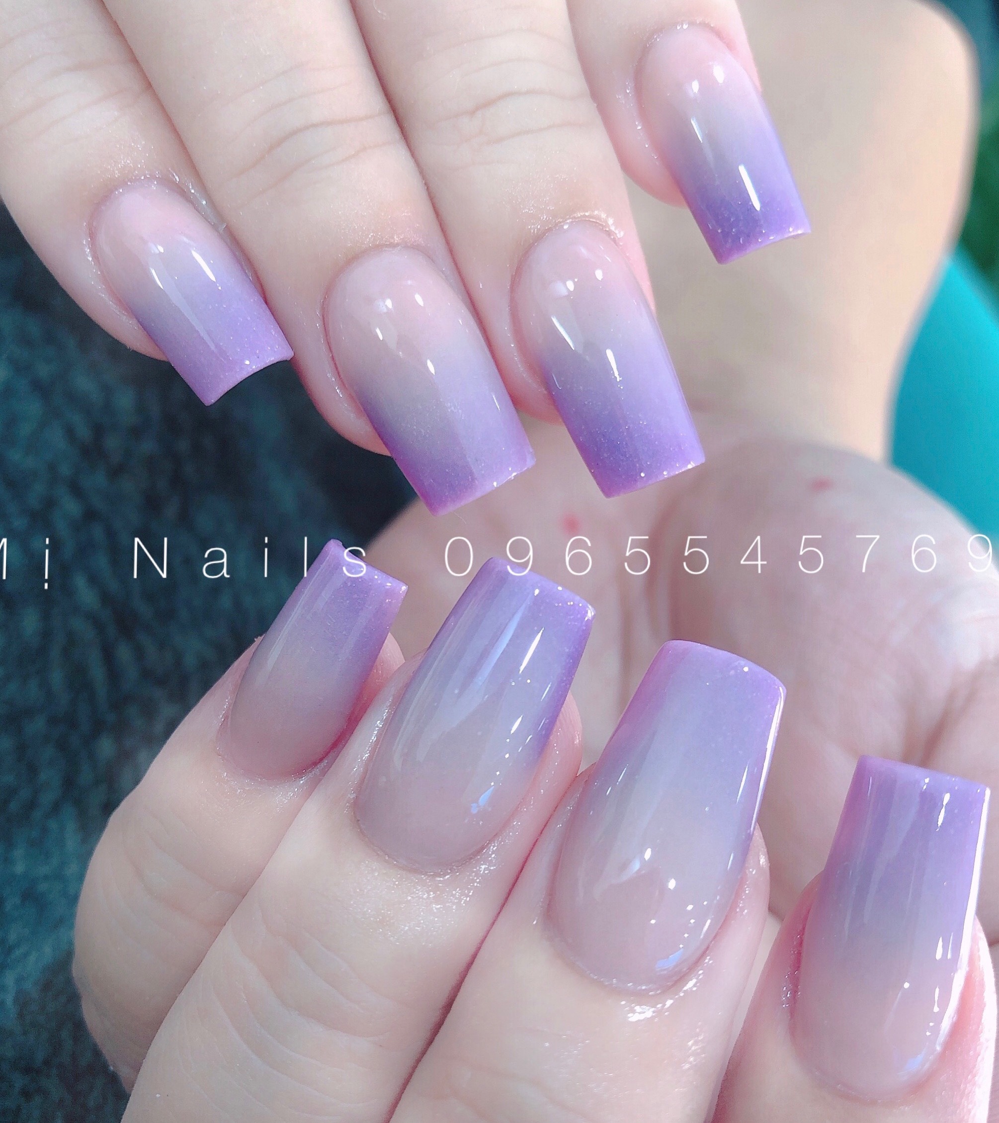 Mẫu nail màu ombre 