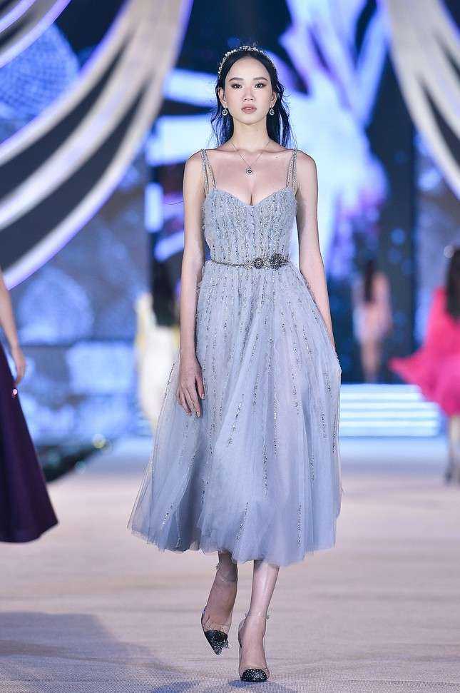 Công bố Top 5 Người đẹp Thời trang của Hoa hậu Việt Nam 2020 ảnh 23