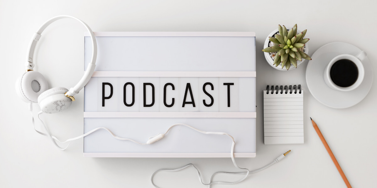 6 kênh Podcast Tiếng Anh giúp cải thiện trình độ nghe nói nhanh chóng