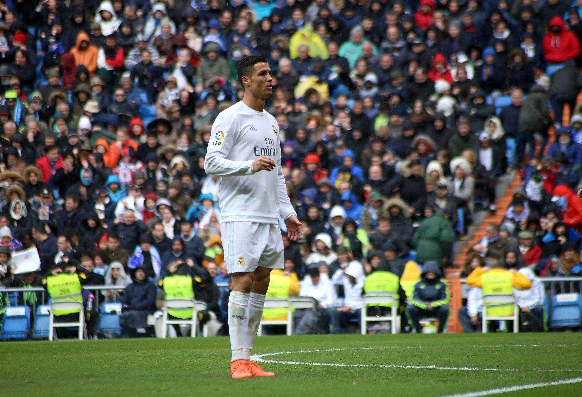 Thang 3 nam 2016, Ronaldo da ghi ban thang thu 252 sau 228 tran thi dau o La Liga de tro thanh cau thu ghi ban nhieu thu 2 trong lich su giai dau