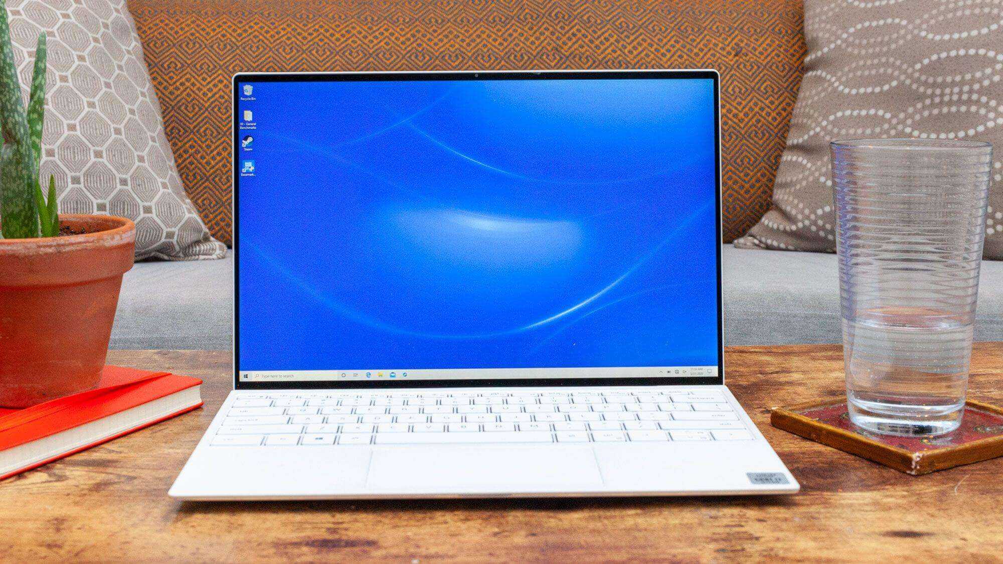 Tổng hợp 15 laptop tốt nhất cho Sinh viên 2020 - Laptop Titan
