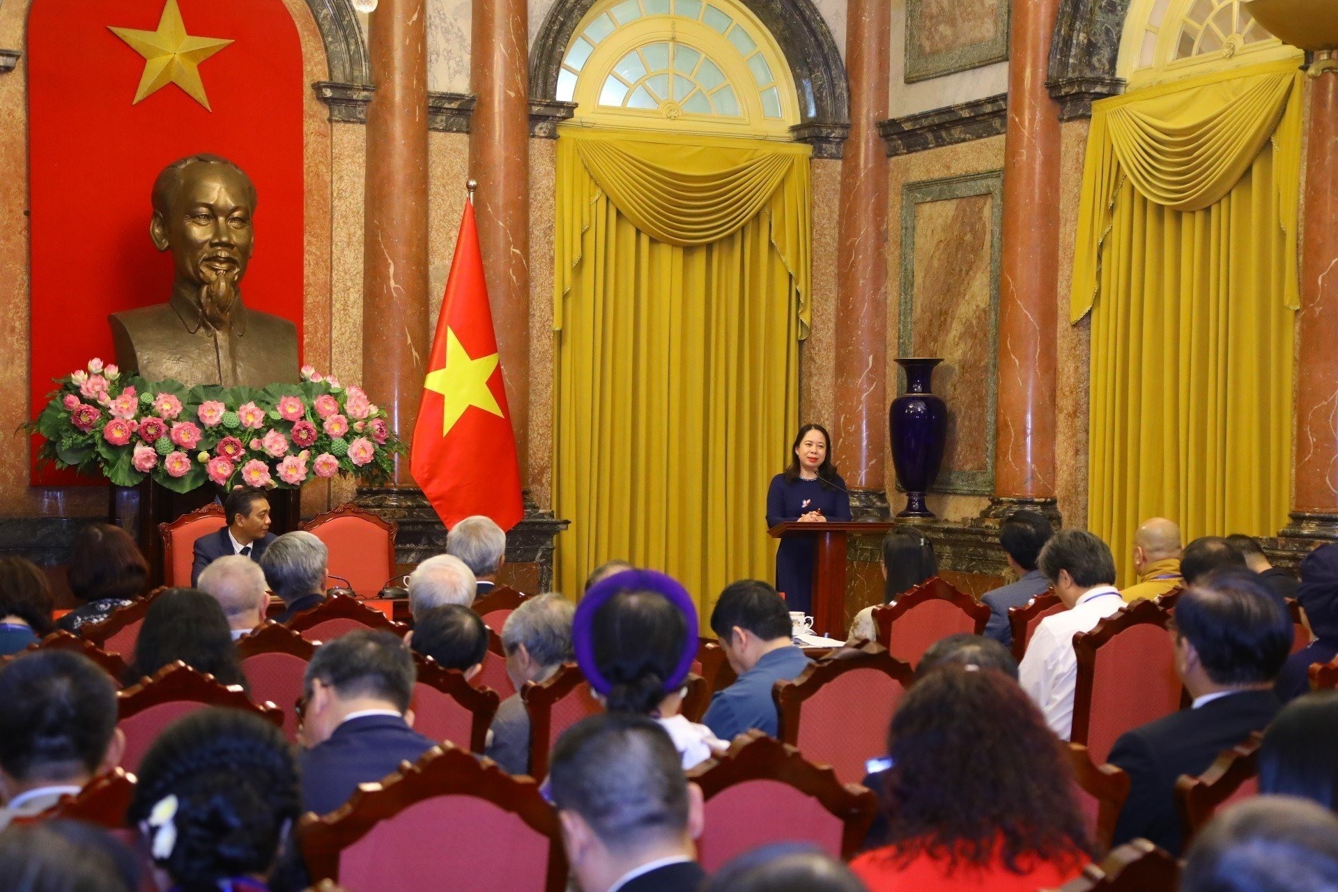 Phó Chủ tịch nước Võ Thị Ánh Xuân phát biểu tại buổi gặp mặt Đoàn đại biểu Hội Di sản Văn hóa Việt Nam. Ảnh: Văn Điệp